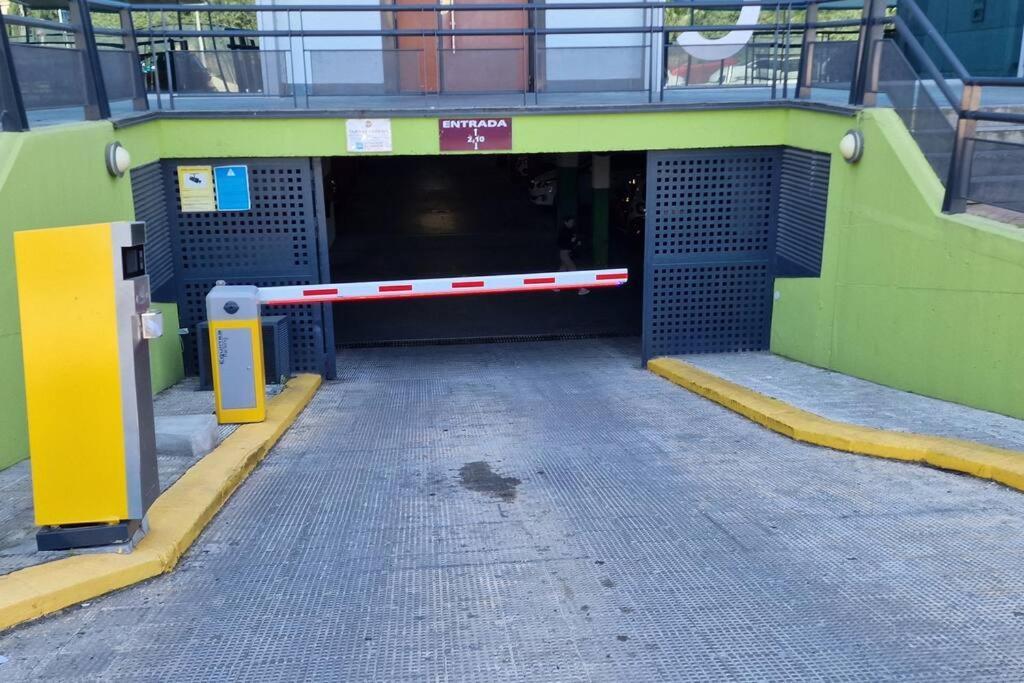Apartment With Free Parking And Pool Bormujos Exterior foto