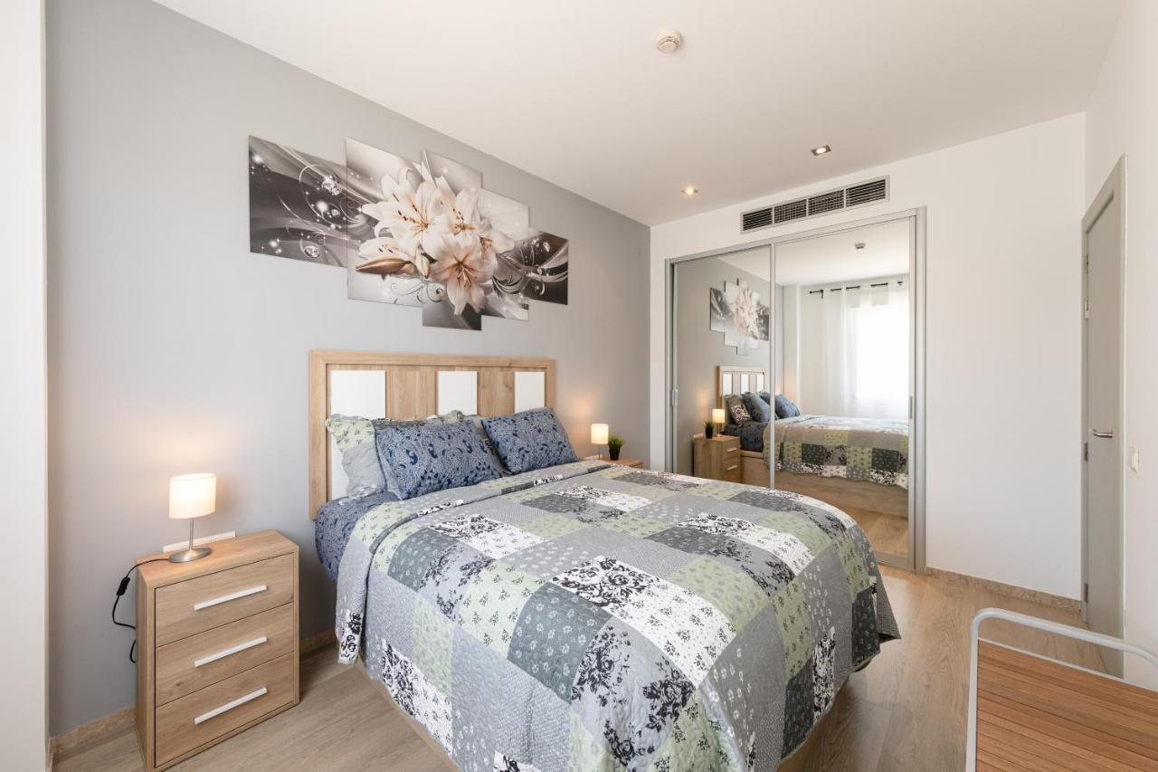 Apartment With Free Parking And Pool Bormujos Exterior foto